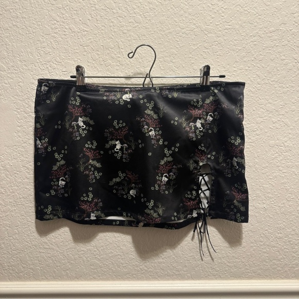 Urban Outfitters Cats Mini Skirt Size L